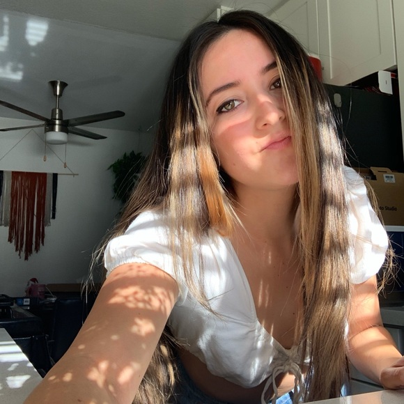 Meet your Posher, Arleen - Picture 1 of 1